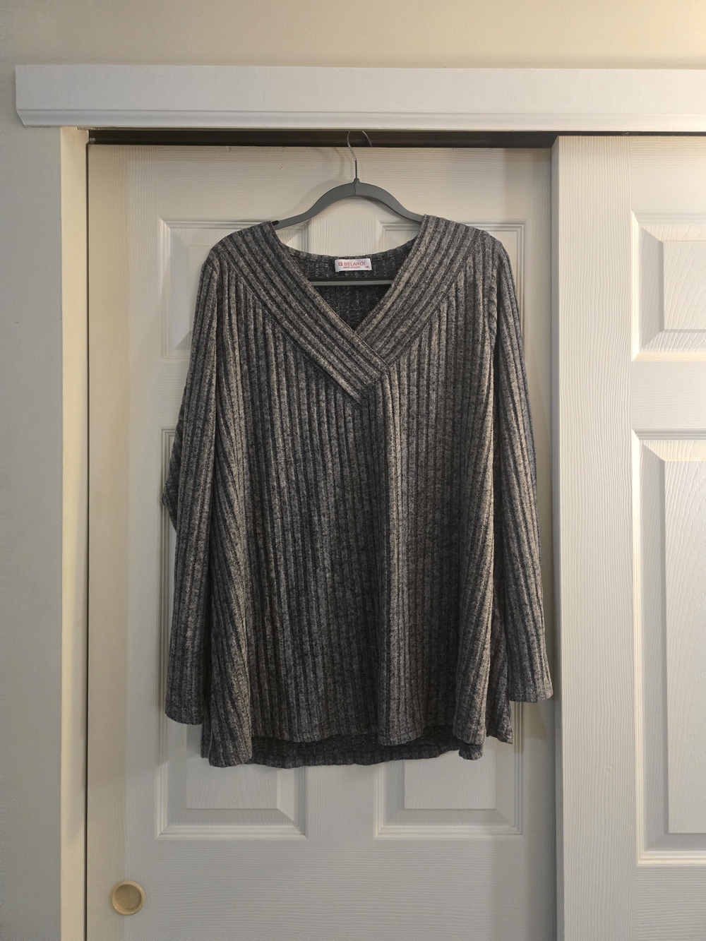 Ribbed V-Neck Long-Sleeve Sweater in Heather Gray